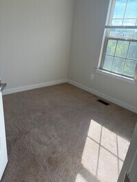 Building Photo - 9623 Tall Oaks Rd