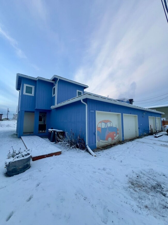 Building Photo - 28th Ave 1215-