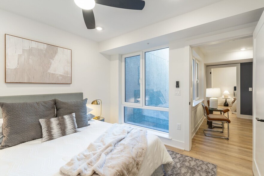 Building Photo - 629 W Girard Ave