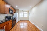 Building Photo - 4706 Chestnut St