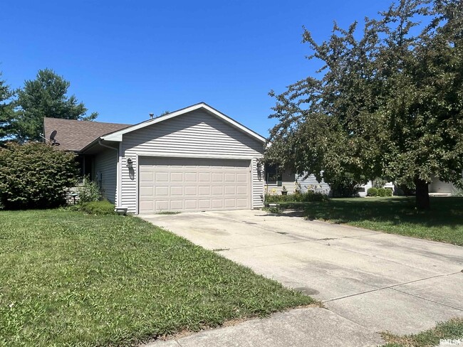 Primary Photo - 205 Appomattox Dr