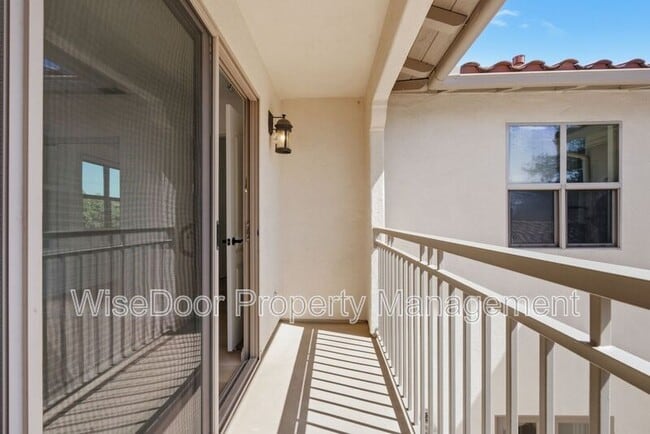 Building Photo - 1087 Waterfall Way