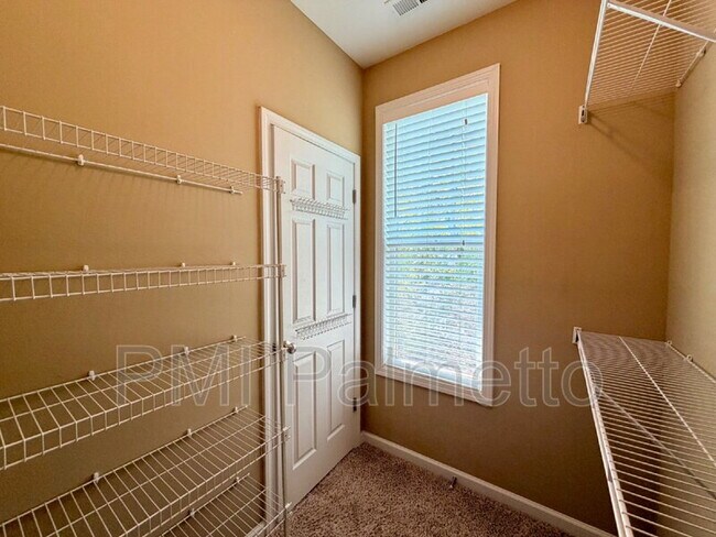 Building Photo - 6877 Pennington Rd