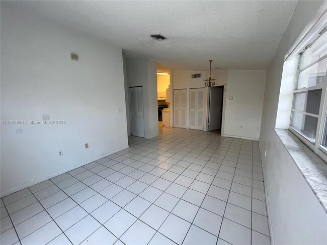 Building Photo - 7611 SW 153rd Ct