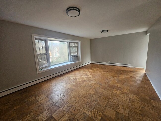 Building Photo - 863 N Northwest Hwy