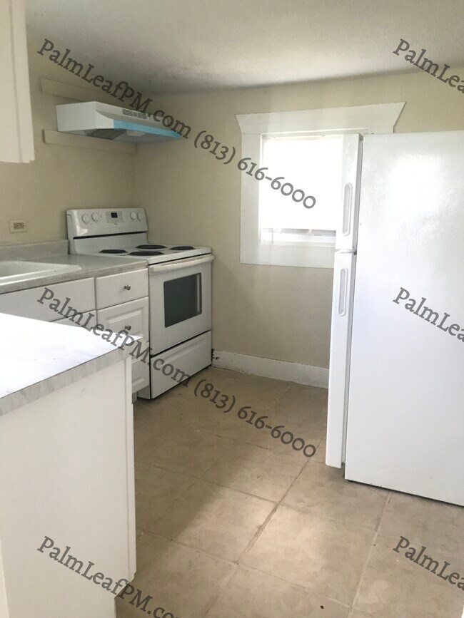 Building Photo - 1818 W 4th St