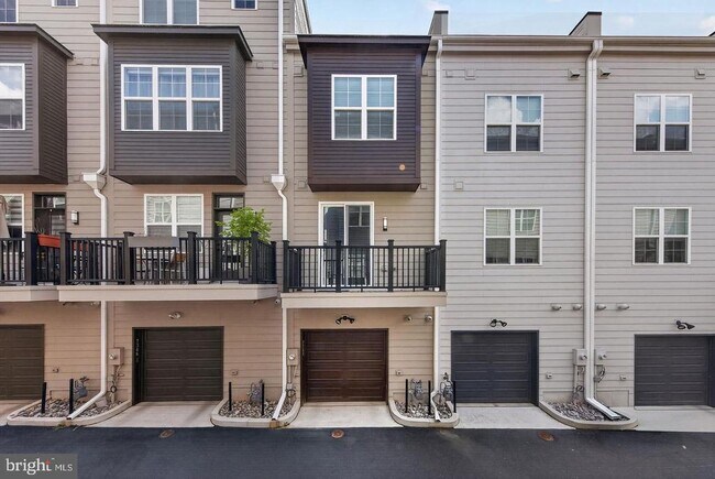 Building Photo - 7348 Blade Dr