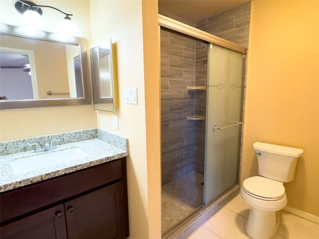 Building Photo - 9800 Pagewood Ln