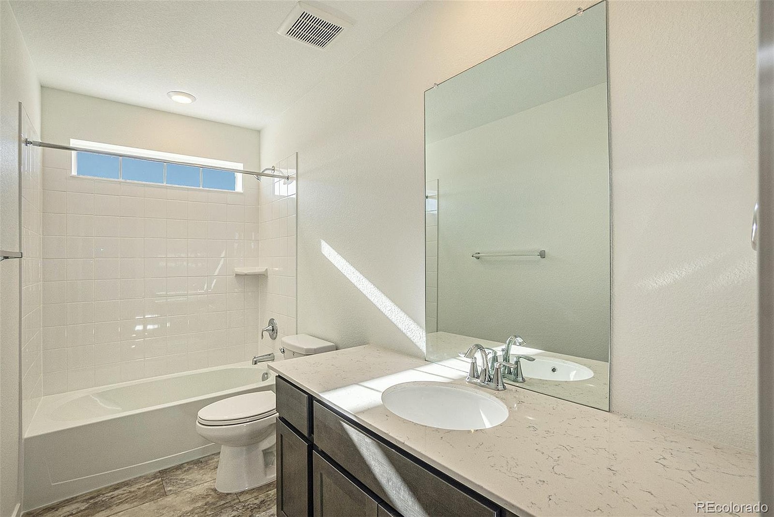 Building Photo - 650 Rob Roy Ct