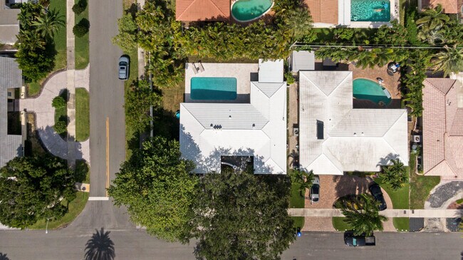 Building Photo - 6630 NE 21st Ave
