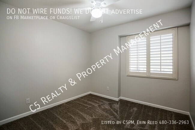 Building Photo - 3131 E Cottonwood Ln