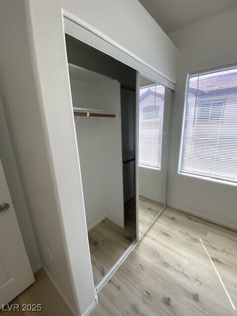 Building Photo - 2305 W Horizon Ridge Pkwy