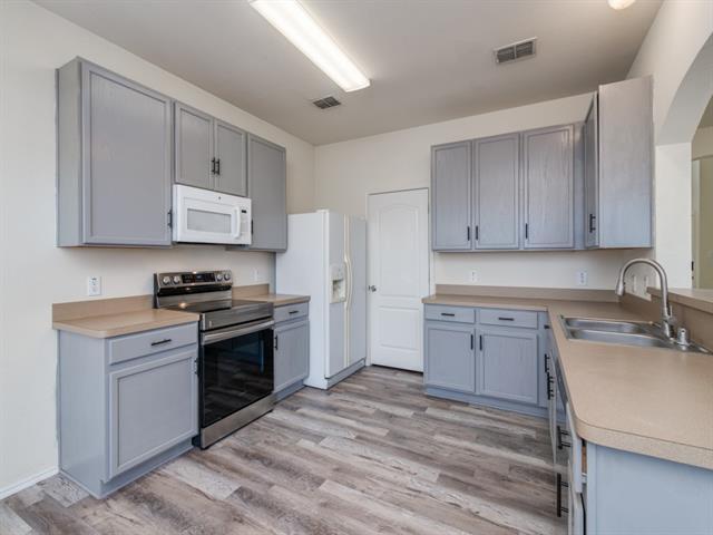 Building Photo - 320 Cookston Ln