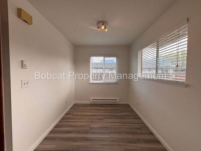 Building Photo - 1516 South Ct