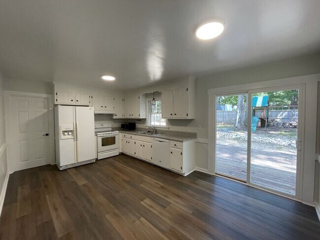 Building Photo - 115 Big Meadows Terrace