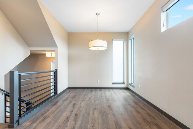 Building Photo - 17822 19th Ave W