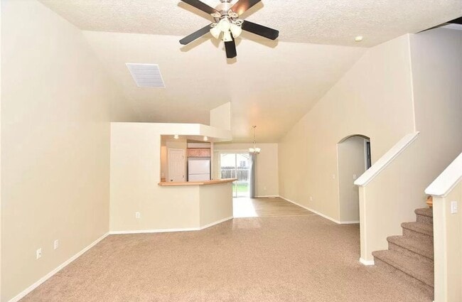 Building Photo - 3341 N Maplestone Ave