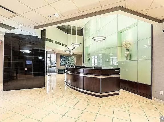 Building Photo - 7004 Boulevard E