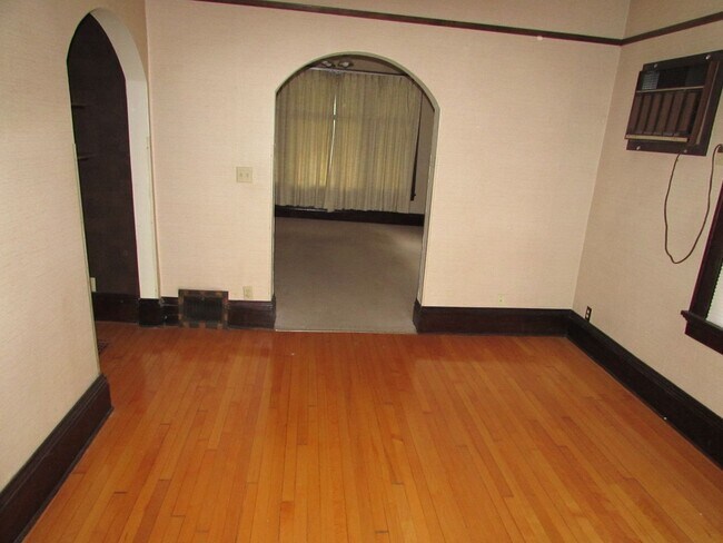 Building Photo - Living on the Dock of the Bay