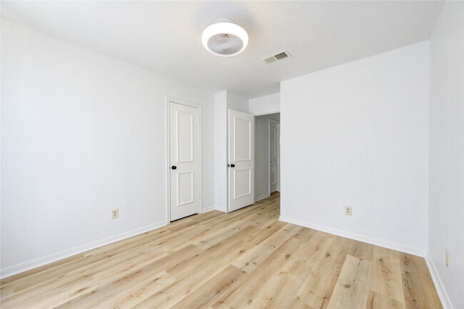 Building Photo - 16026 Rustic Sands Dr