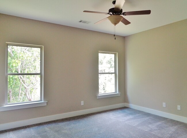 Building Photo - Home for Rent in Tuscaloosa, AL... Available to View Now!!!