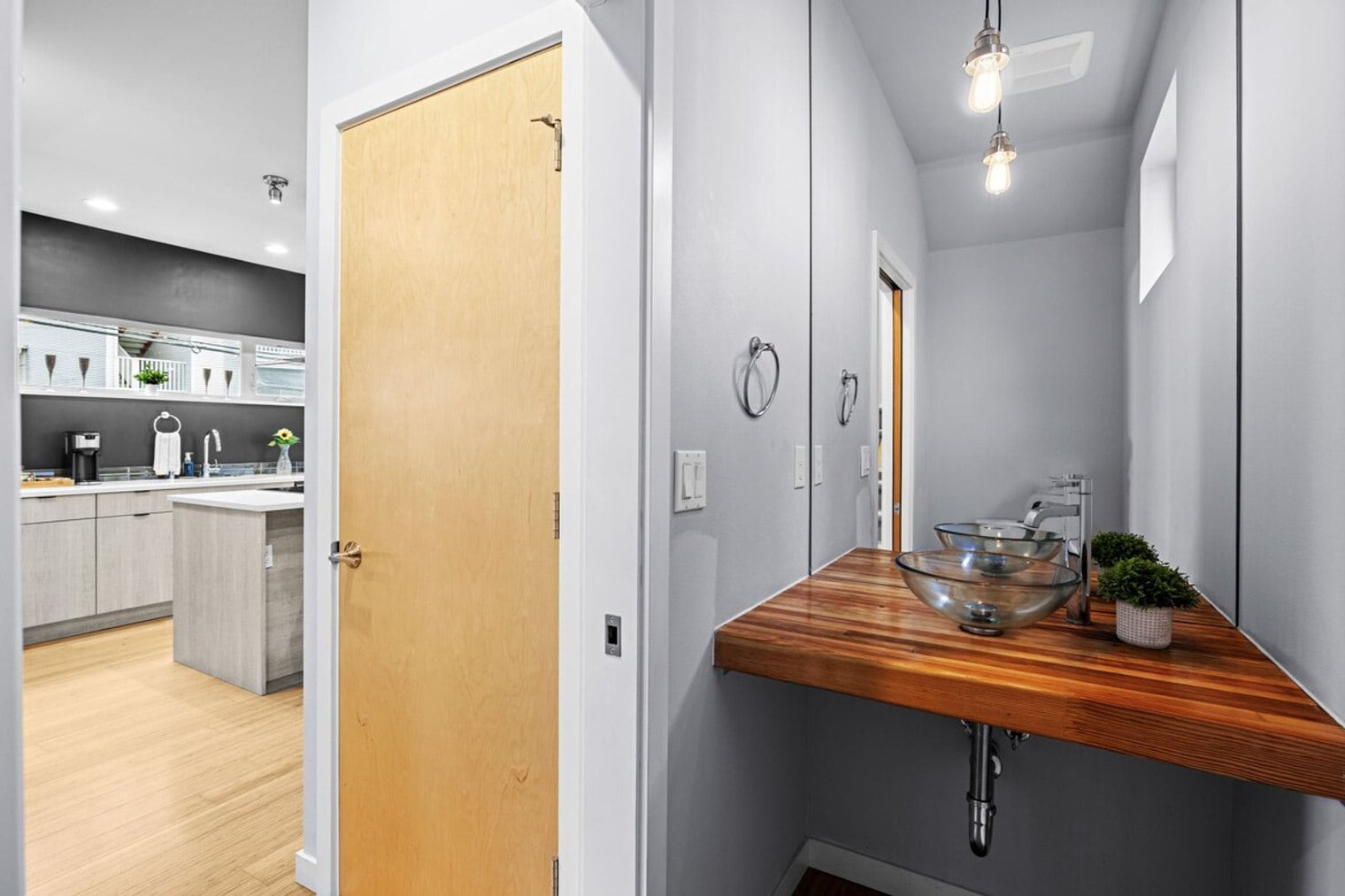 Building Photo - 4036 Linden Ave N