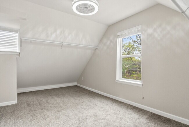 Building Photo - $2,995.95- 3 Bed, 2 Bath Home in Highlands Ranch with In Unit Laundry!