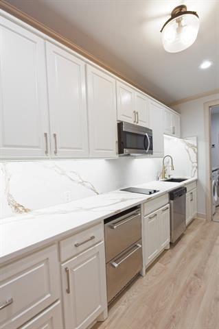 Building Photo - 3700 Watercrest Dr