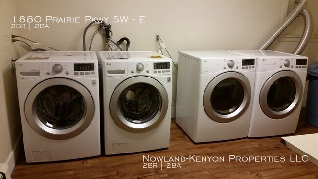 Building Photo - 1880 Prairie Pkwy SW - E- 2 beds, 1 full bath