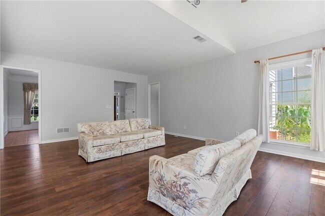 Building Photo - 7810 Brookwood Way