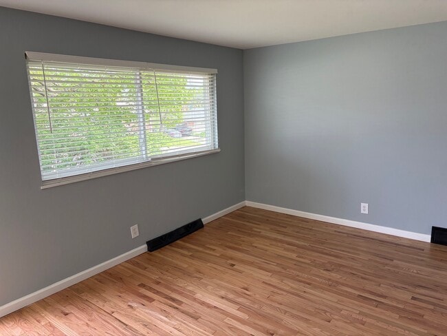 Building Photo - 2413 Chesstal St