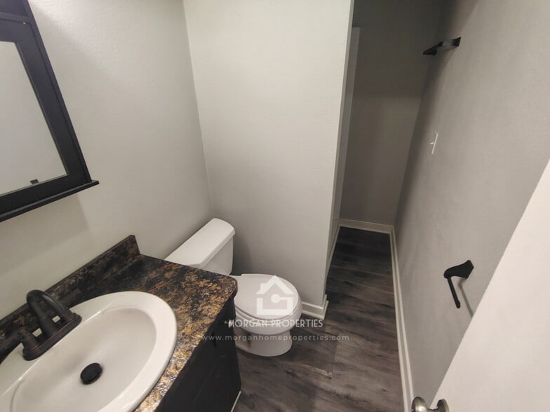 Building Photo - 318 Elva St