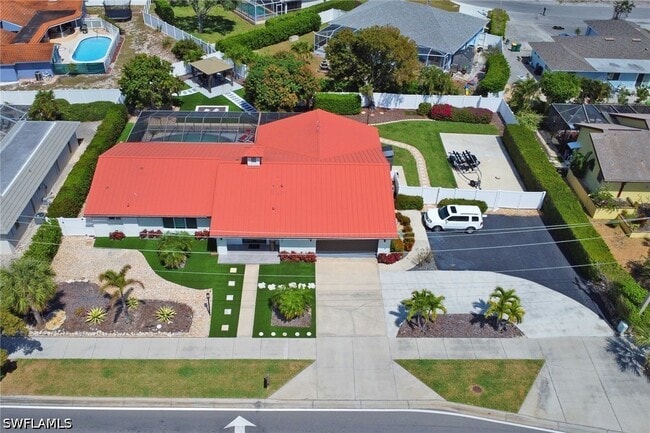 Building Photo - 701 N Barfield Dr