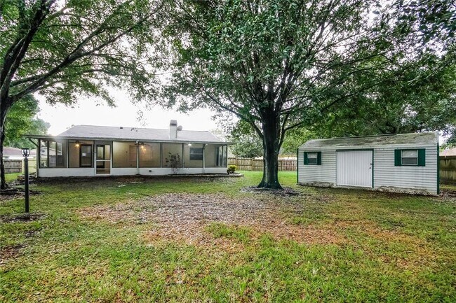 Building Photo - 2740 Birdland Ct