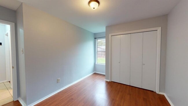 Building Photo - 7611 Lunar Dr