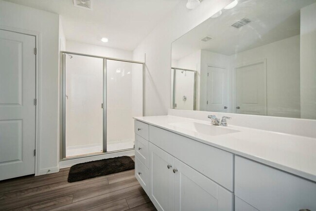 Building Photo - 200 Gemsbok Rd