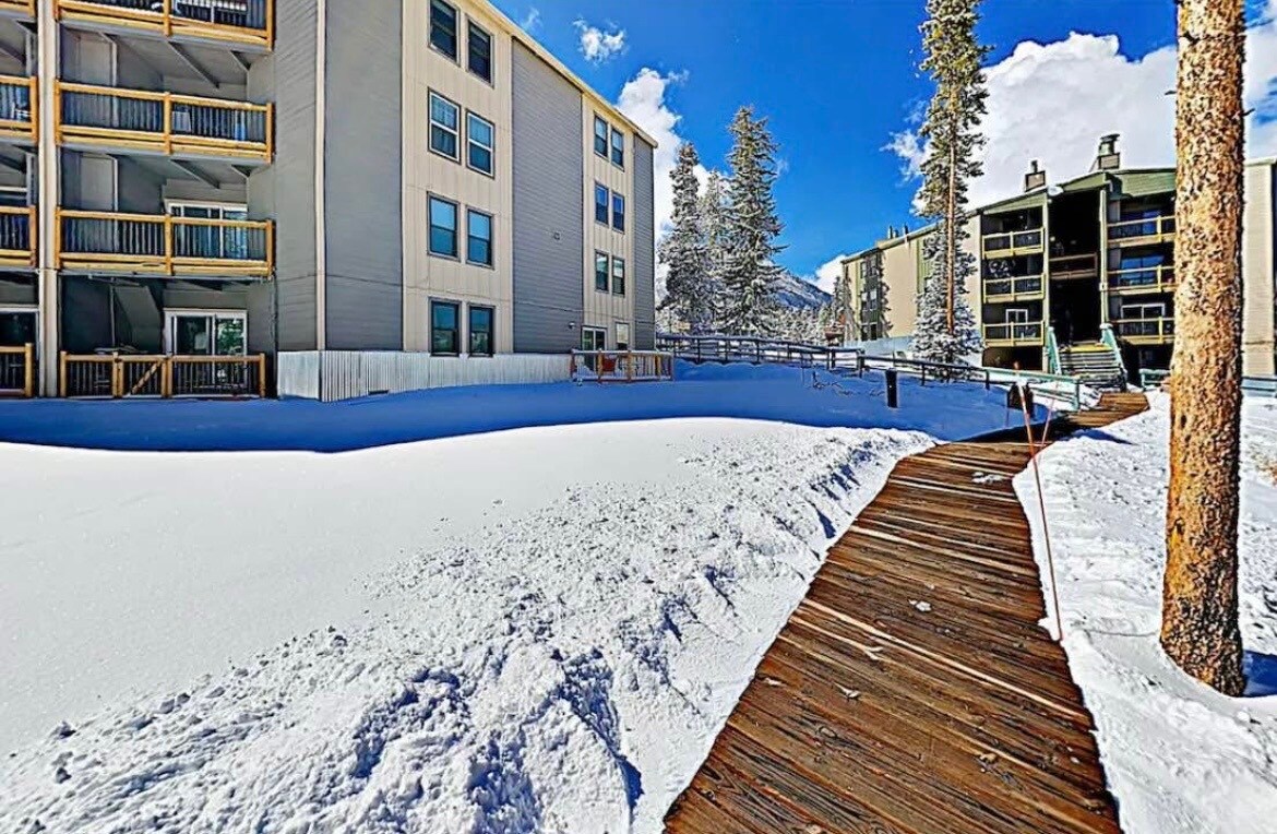 Well maintained property - 9100 Ryan Gulch Rd