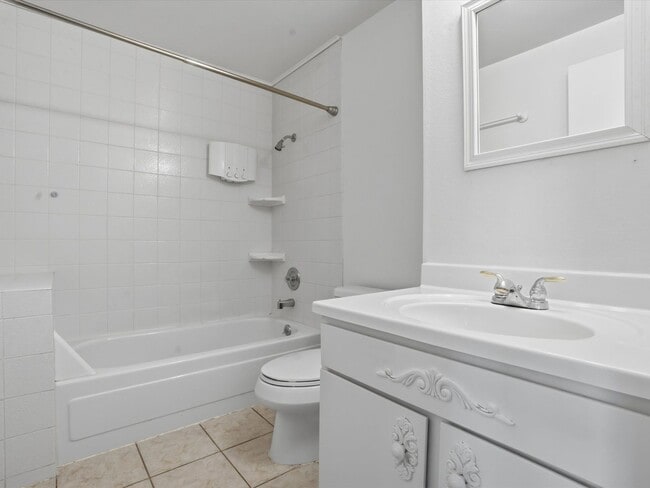 Building Photo - Upgraded Sparks Home