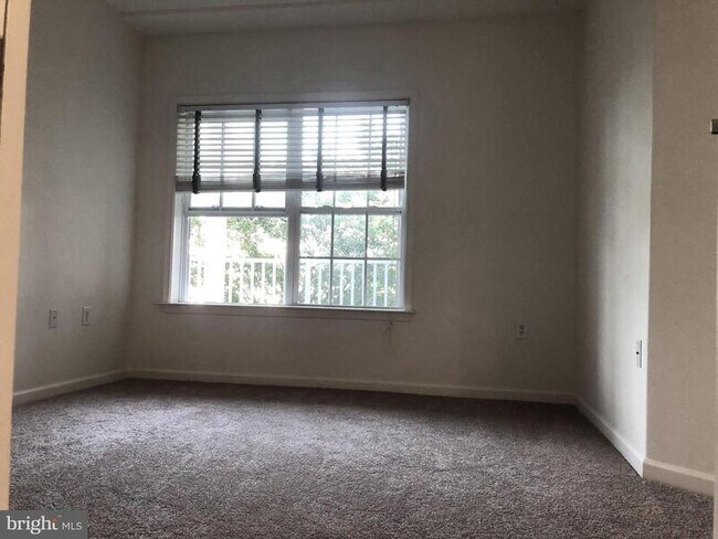 Building Photo - 17432 Slipper Shell Way