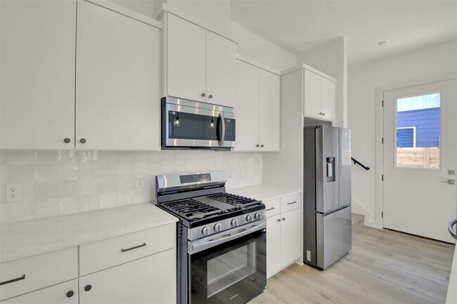 Building Photo - 6119 Atwood St