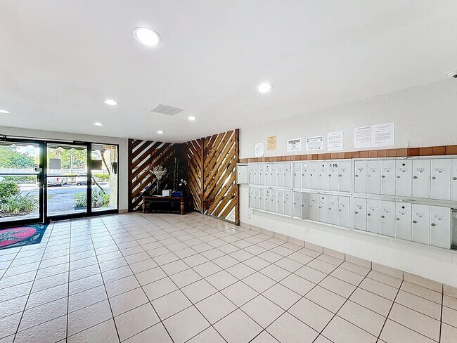 Building Photo - Beautiful 2 bedroom 2 bath Condo in Boca Raton, close to FAU