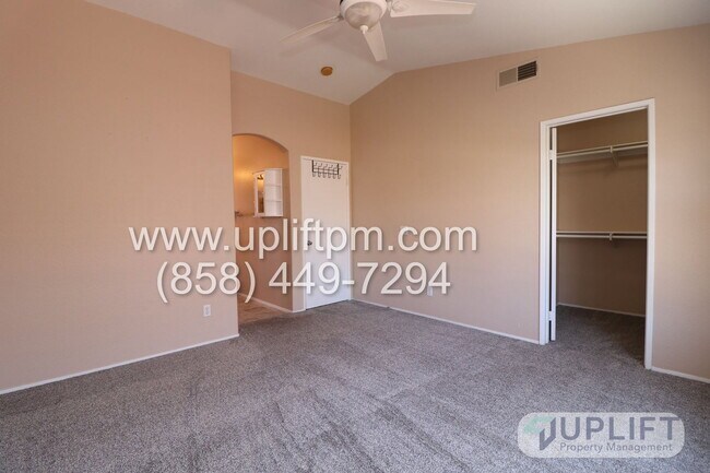 Building Photo - 8281 Gold Coast Dr