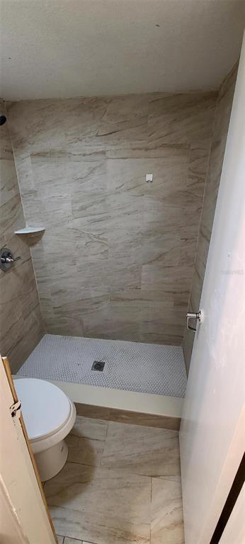 Building Photo - 421 E Kennedy Blvd