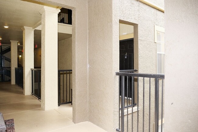 Building Photo - Charming 1 Bedroom, 1 Bath Condo in Beauti...