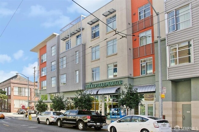 Building Photo - 451 Kansas St