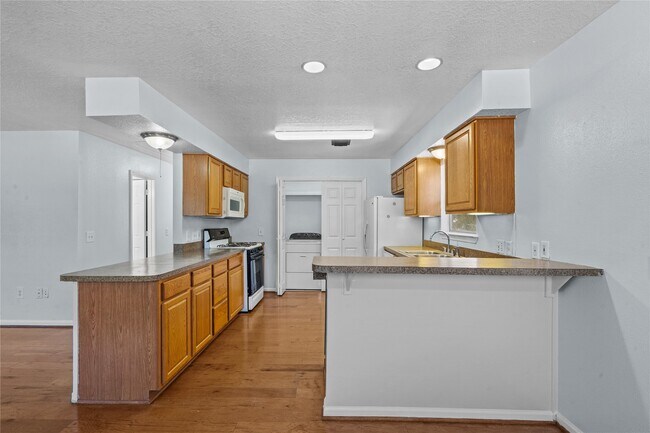 Building Photo - 336 Reppert St