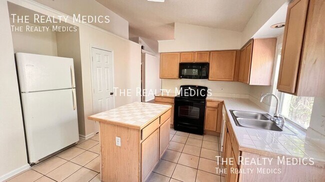 Building Photo - 7373 Mardell Ct