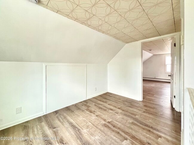 Building Photo - 207 Midway Ave