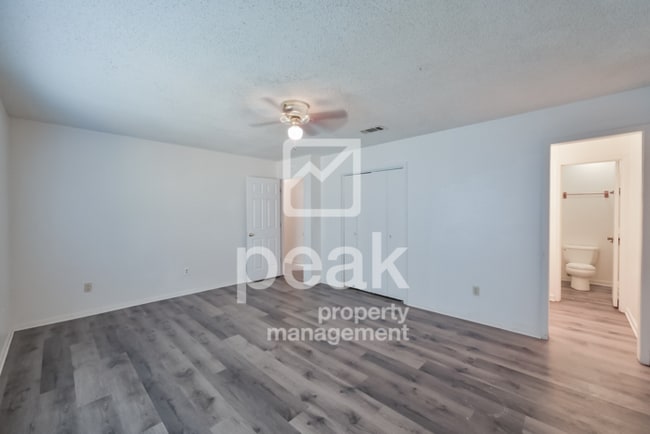 Building Photo - $1,550! 2Bed/2Bath duplex in Arlington! Free Application BLACK FRIDAY DEAL Ends 11/29! SAVE $650