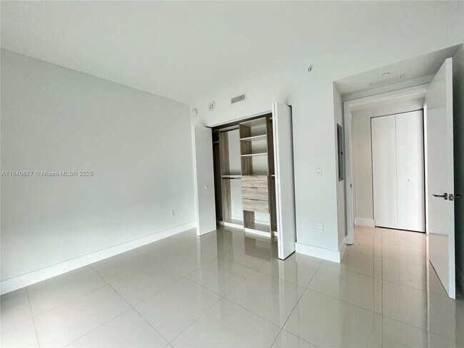 Building Photo - 1300 S Miami Ave